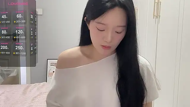 Snapshot of rose-u chatting on September 28, 2025, 2:06 am rose-u online show from September 28, 2025, 2:06 am