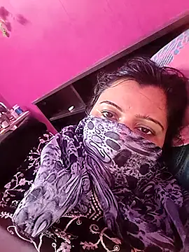 Snapshot of RESHMA_21 chatting on October 2, 2025, 2:35 pm RESHMA 21 online show from October 2, 2025, 2:35 pm