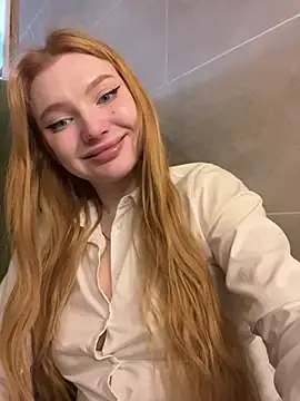 Snapshot of AmmyHot chatting on March 3, 2025, 7:10 am AmmyHot online show from March 3, 2025, 7:10 am