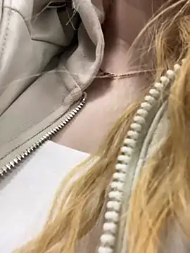 Snapshot of AmmyHot chatting on March 13, 2025, 7:31 am AmmyHot online show from March 13, 2025, 7:31 am