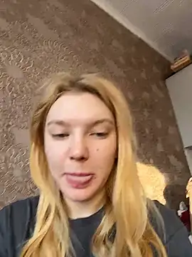 Snapshot of AmmyHot chatting on November 28, 2025, 4:04 am AmmyHot online show from November 28, 2025, 4:04 am