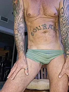 Hotbodyscottie online show from July 23, 2026, 8:01 am