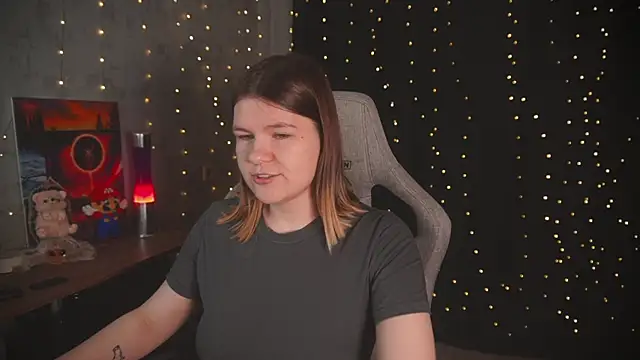 cuteamberlyyy online show from October 22, 2025, 3:18 am