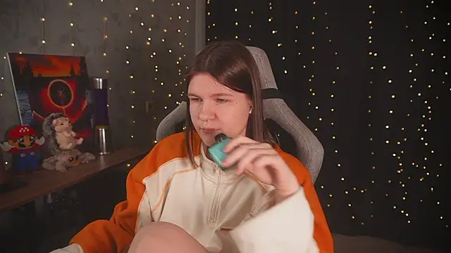 cuteamberlyyy online show from March 17, 2026, 6:50 am