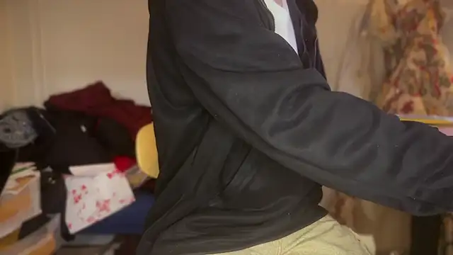 Snapshot of CupidZass chatting on March 5, 2026, 8:43 am CupidZass online show from March 5, 2026, 8:43 am