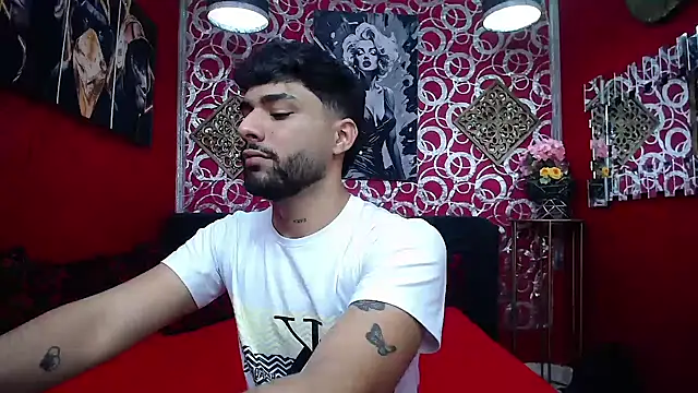 Snapshot of Alex_BigDickkk chatting on June 1, 2026, 7:15 pm Alex BigDickkk online show from June 1, 2026, 7:15 pm