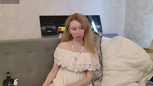 Bambixxxbaby online show from June 10, 2026, 4:34 am