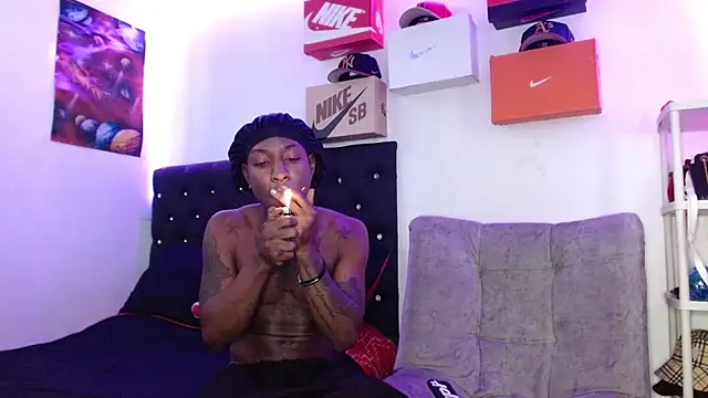 Snapshot of king__Black chatting on December 29, 2024, 3:13 pm king Black online show from December 29, 2024, 3:13 pm