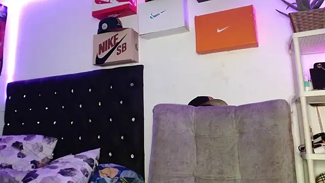 Snapshot of king__Black chatting on February 22, 2025, 12:27 am king Black online show from February 22, 2025, 12:27 am