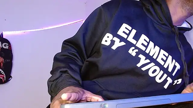 king  Black online show from March 14, 2026, 11:15 am