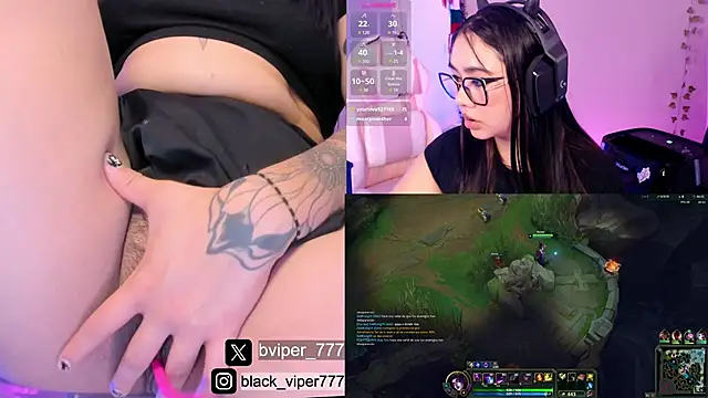 Snapshot of viper777_ chatting on December 18, 2024, 9:40 pm viper777 online show from December 18, 2024, 9:40 pm