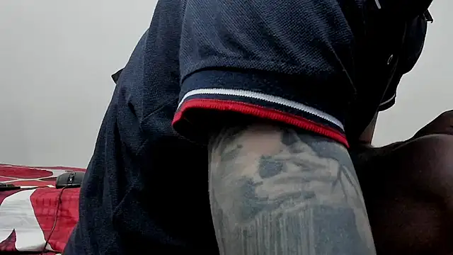 Snapshot of Aaron_BigDickxxx chatting on September 21, 2025, 7:54 am Aaron BigDickxxx online show from September 21, 2025, 7:54 am