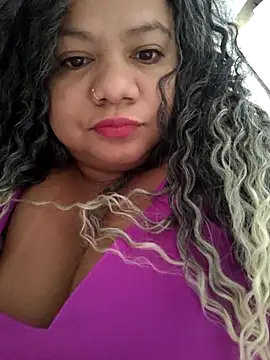 Snapshot of Carlabrasileira chatting on October 3, 2025, 6:16 pm Carlabrasileira online show from October 3, 2025, 6:16 pm