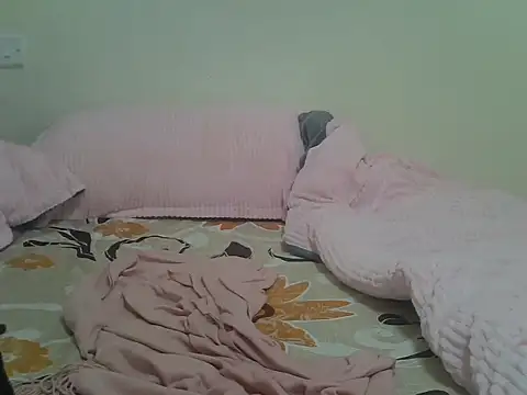 Snapshot of Sonnia_ chatting on August 2, 2026, 10:03 am Sonnia online show from August 2, 2026, 10:03 am