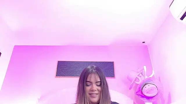 MeryStone online show from September 15, 2025, 3:39 am