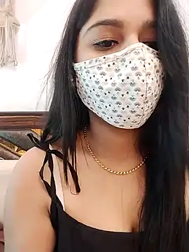 Gloie4u online show from December 10, 2024, 10:17 am