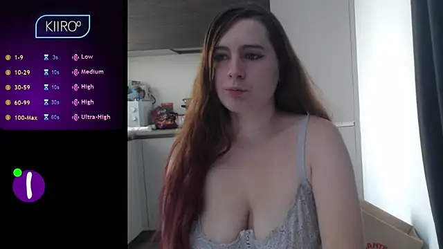 Dominahot4you online show from September 17, 2025, 7:43 am