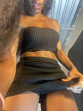 Snapshot of Richchocolatesweet_ chatting on January 21, 2025, 8:54 pm Richchocolatesweet online show from January 21, 2025, 8:54 pm