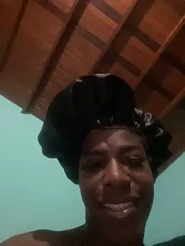 Snapshot of Richchocolatesweet_ chatting on March 15, 2025, 12:25 am Richchocolatesweet online show from March 15, 2025, 12:25 am