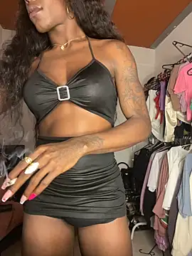 Snapshot of Richchocolatesweet_ chatting on September 10, 2025, 4:29 pm Richchocolatesweet online show from September 10, 2025, 4:29 pm