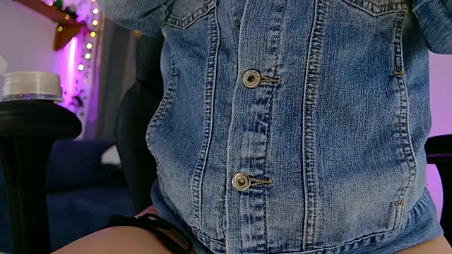 Snapshot of vayolett01_dakotta chatting on November 29, 2025, 2:47 am vayolett01 dakotta online show from November 29, 2025, 2:47 am