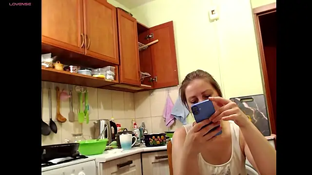 Snapshot of Sakura_Green chatting on March 22, 2025, 9:42 pm Sakura Green online show from March 22, 2025, 9:42 pm