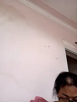 Hotestlove online show from April 24, 2026, 3:42 am
