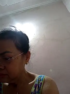 Hotestlove online show from April 26, 2026, 10:07 pm
