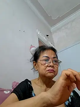 Hotestlove online show from May 12, 2026, 10:23 am