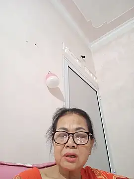 Hotestlove online show from May 23, 2026, 10:19 am