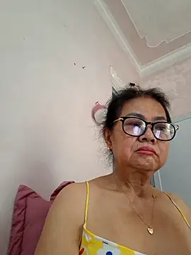 Hotestlove online show from June 1, 2026, 11:50 pm