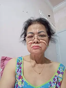Hotestlove online show from June 13, 2026, 9:35 pm