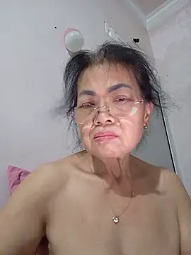 Hotestlove online show from June 27, 2026, 2:12 pm