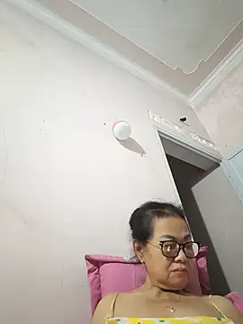 Hotestlove online show from July 14, 2026, 10:26 pm