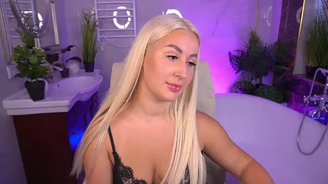 Snapshot of LiaBrazzerr chatting on June 21, 2026, 2:08 pm LiaBrazzerr online show from June 21, 2026, 2:08 pm