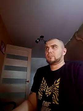 Snapshot of Foxyshaved chatting on March 3, 2025, 11:22 am Foxyshaved online show from March 3, 2025, 11:22 am