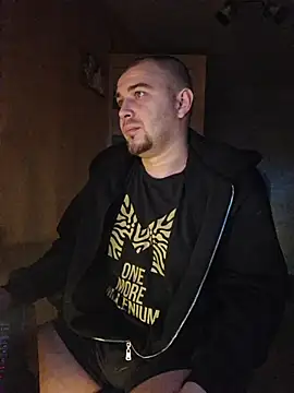 Snapshot of Foxyshaved chatting on October 20, 2025, 5:19 am Foxyshaved online show from October 20, 2025, 5:19 am