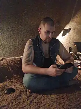 Snapshot of Foxyshaved chatting on October 21, 2025, 1:39 am Foxyshaved online show from October 21, 2025, 1:39 am