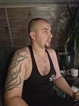 Snapshot of Foxyshaved chatting on November 23, 2025, 1:16 am Foxyshaved online show from November 23, 2025, 1:16 am