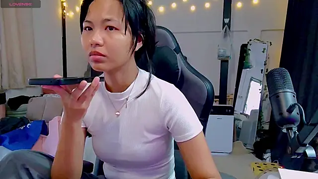 Kana G online show from February 10, 2025, 5:14 am