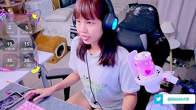 Snapshot of Kana_G chatting on May 7, 2026, 11:15 am Kana G online show from May 7, 2026, 11:15 am