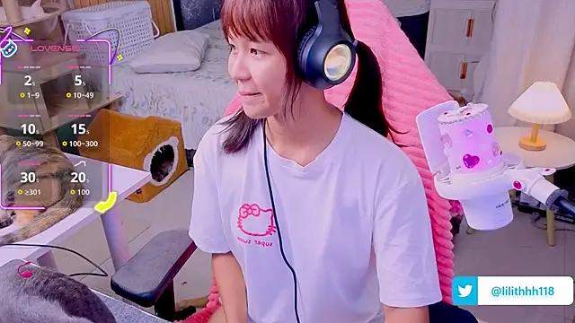 Snapshot of Kana_G chatting on May 8, 2026, 3:50 pm Kana G online show from May 8, 2026, 3:50 pm