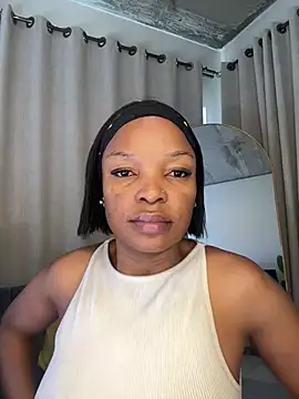 Snapshot of slimcateee chatting on May 9, 2026, 7:24 am slimcateee online show from May 9, 2026, 7:24 am
