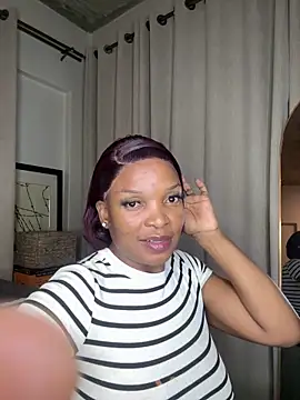 Snapshot of slimcateee chatting on June 10, 2026, 8:08 pm slimcateee online show from June 10, 2026, 8:08 pm