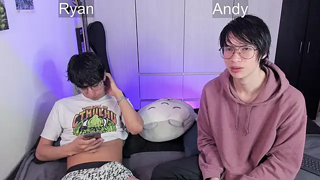 Snapshot of Aventure_Twinks chatting on December 6, 2024, 4:03 am Aventure Twinks online show from December 6, 2024, 4:03 am