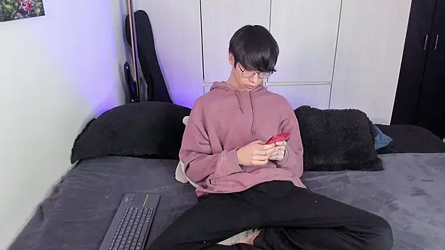 Snapshot of Aventure_Twinks chatting on January 3, 2025, 8:21 am Aventure Twinks online show from January 3, 2025, 8:21 am