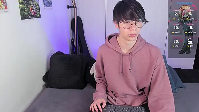 Snapshot of Aventure_Twinks chatting on January 7, 2025, 5:12 am Aventure Twinks online show from January 7, 2025, 5:12 am