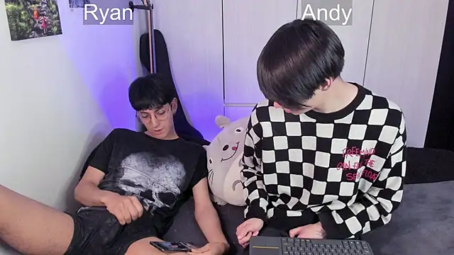 Snapshot of Aventure_Twinks chatting on January 11, 2025, 7:17 am Aventure Twinks online show from January 11, 2025, 7:17 am