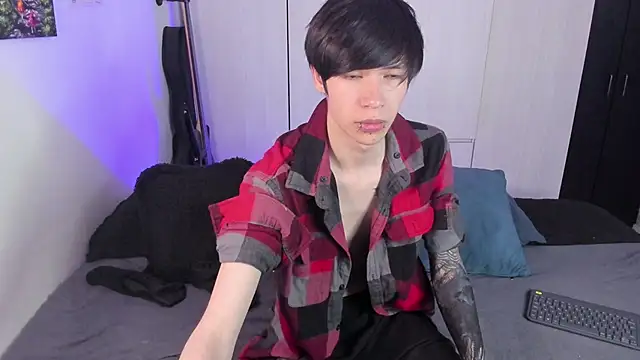 Snapshot of Aventure_Twinks chatting on January 22, 2025, 9:02 am Aventure Twinks online show from January 22, 2025, 9:02 am