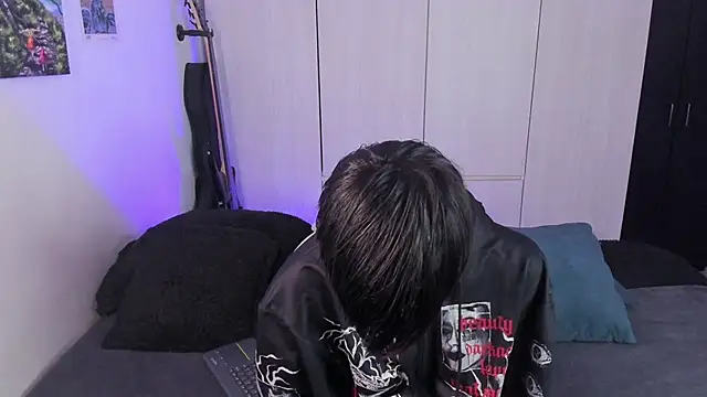 Snapshot of Aventure_Twinks chatting on January 24, 2025, 8:44 am Aventure Twinks online show from January 24, 2025, 8:44 am